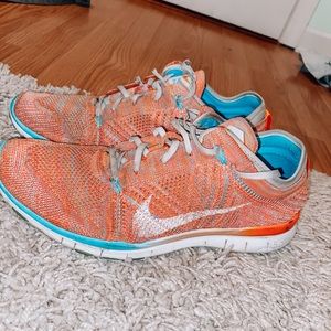 Nike Free Train Flynit